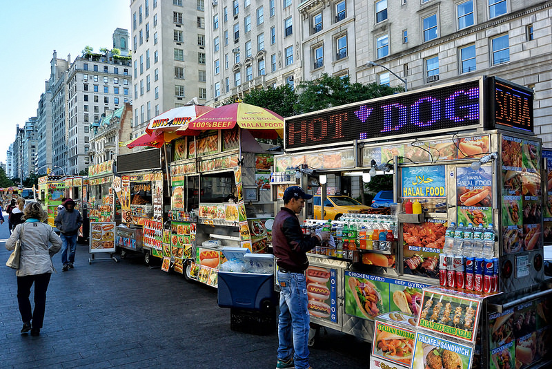 food trucks at Lenexa City Center